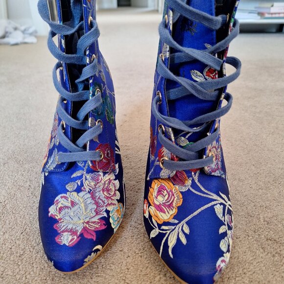 Blue heeled Satin Boots - Picture 2 of 4